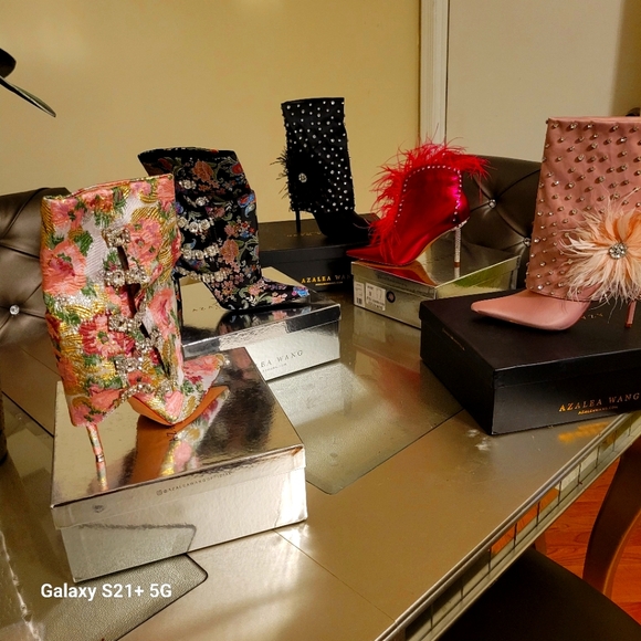 AZELA WANG BOOTS - Picture 1 of 1
